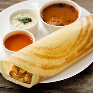 Plain Dosa With Coconut Chutney And Sambhar / แผ่นแป้ง (คล้ายเครป) เสิร์ฟพร้อมน้ำจิ้มมะพร้าว(Coconut chutney)และน้ำซุป